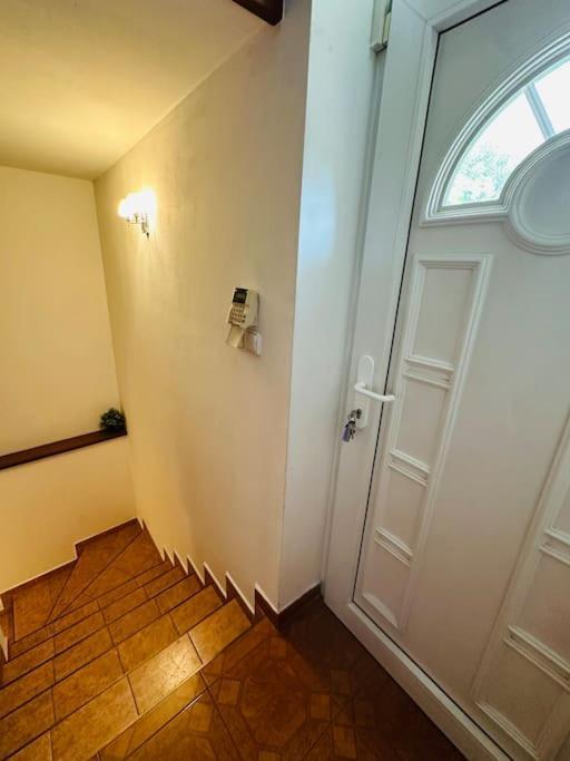 Family-Friendly Prague 5 Stay Bagian luar foto