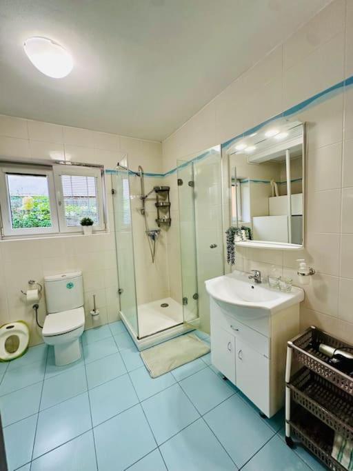 Family-Friendly Prague 5 Stay Bagian luar foto