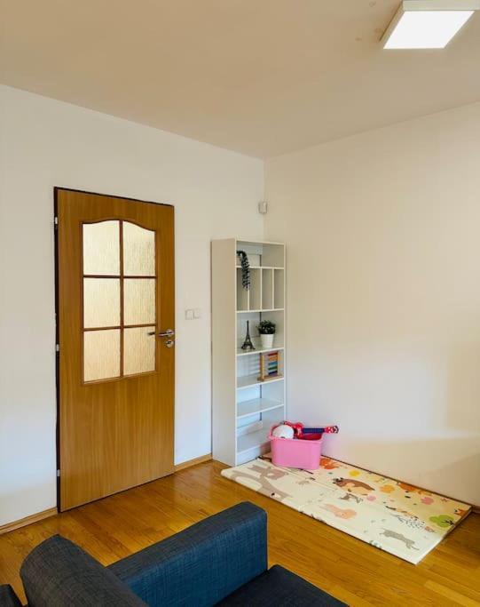 Family-Friendly Prague 5 Stay Bagian luar foto