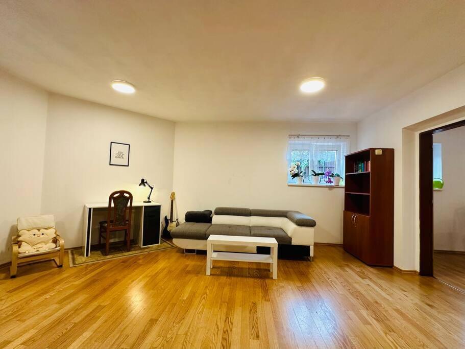 Family-Friendly Prague 5 Stay Bagian luar foto
