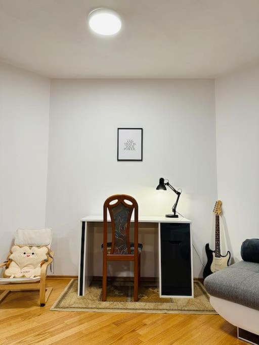 Family-Friendly Prague 5 Stay Bagian luar foto